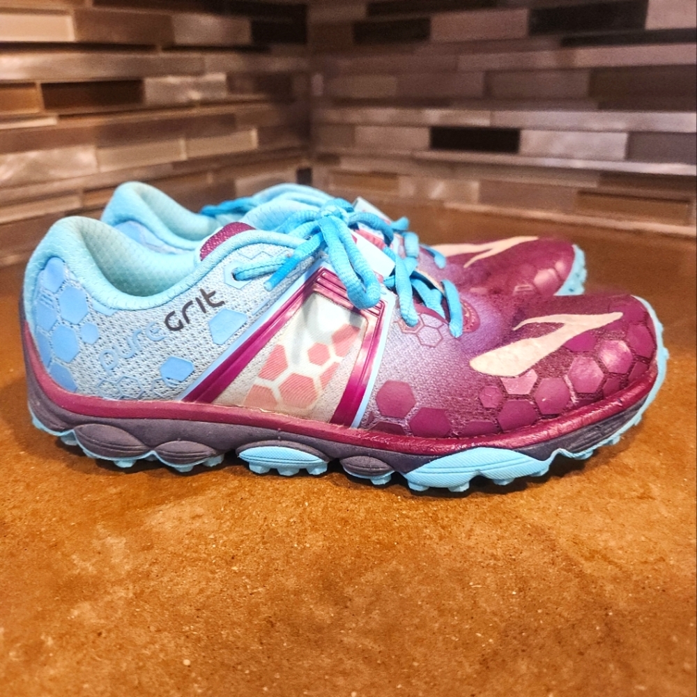 Brooks Puregrit4 Running Shoe Size 7
